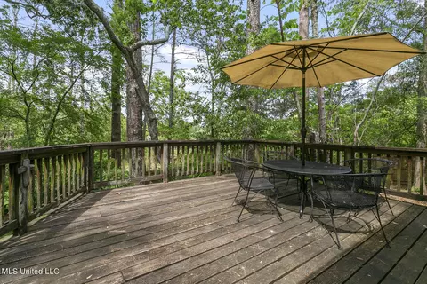1512 Douglass Dr, Jackson, MS 39211 photo 31