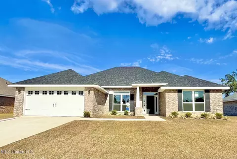 6210 Saphire Ln, Biloxi, MS 39532