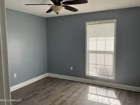 Bedroom - 858 Riverchase Dr, Brandon, MS 39047 photo 2 of 3