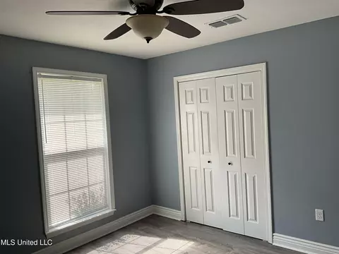 Bedroom - 858 Riverchase Dr, Brandon, MS 39047 photo 1 of 3