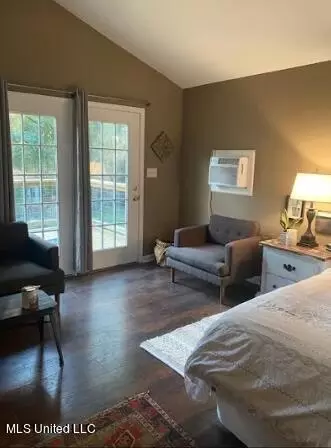 Bedroom - 378 Naples Rd, Jackson, MS 39206 photo 6 of 6