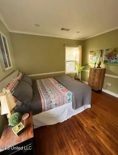 Bedroom - 378 Naples Rd, Jackson, MS 39206 photo 2 of 6