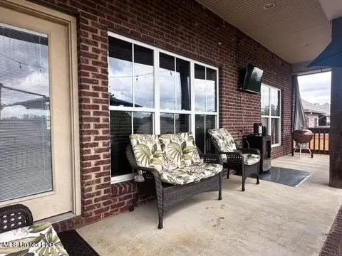 Exterior - 515 Springhill Xing, Brandon, MS 39047 photo 3 of 5