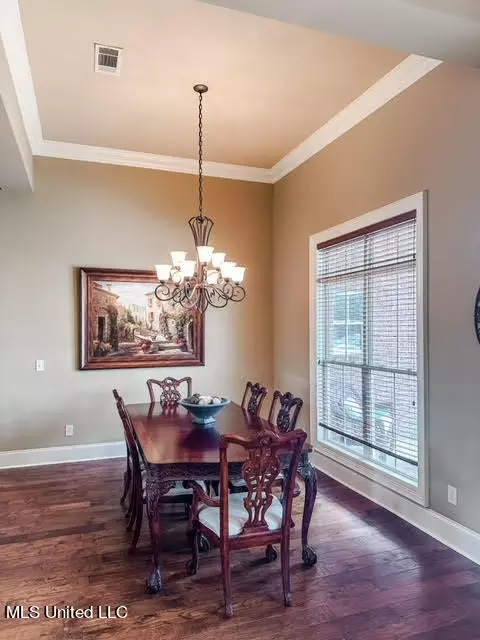 Dining - 515 Springhill Xing, Brandon, MS 39047 photo 1 of 1