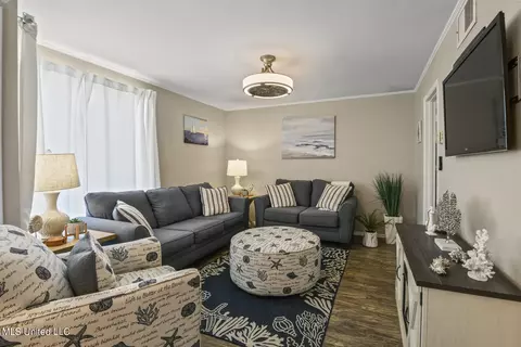 144 Lanai Vlg #L, Diamondhead, MS 39525