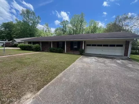 Exterior - 1336 Riverwood Dr, Jackson, MS 39211 photo 3 of 8