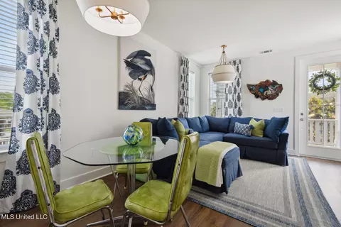 Dining - 215 E Second St #1-A, Pass Christian, MS 39571 photo 2 of 2