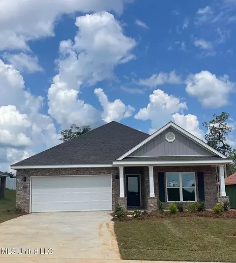 17955 Kelso Dr, D'iberville, MS 39540