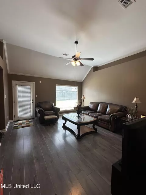 13477 Berkstone Loop, Olive Branch, MS 38654 photo 3