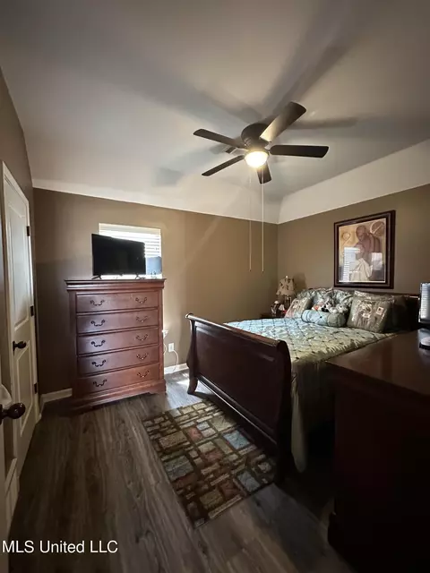 13477 Berkstone Loop, Olive Branch, MS 38654 photo 11