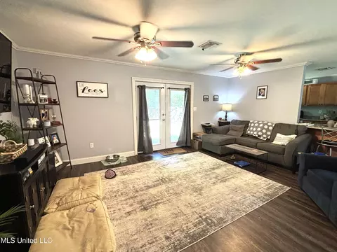 Living - 121 Dick Kennedy Rd, Picayune, MS 39466 photo 1 of 3
