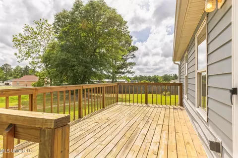 Exterior - 19611 Brighton Dr, Saucier, MS 39574 photo 4 of 5