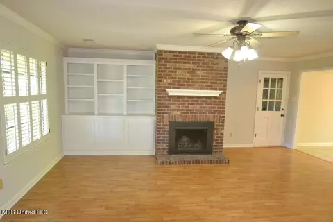 6315 Tranquil Dr, Olive Branch, MS 38654 photo 3
