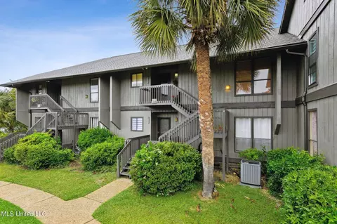 250 Lanai Vlg #N, Diamondhead, MS 39525