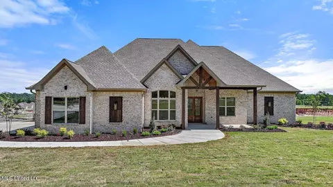 6361 Wirtz Rd, Flowood, MS 39232