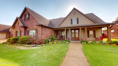 1117 N Hawks Crossing Dr, Olive Branch, MS 38654