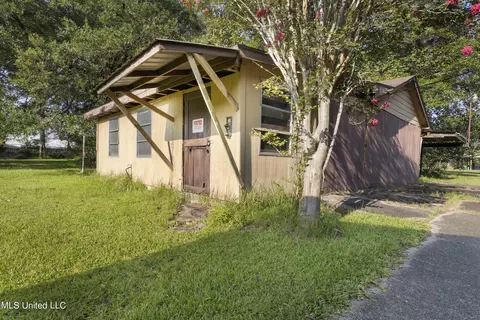 Exterior - 7524 Frank Griffin Rd, Moss Point, MS 39563 photo 4 of 4