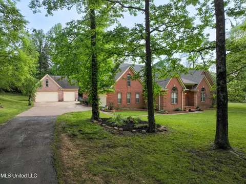 5295 Coleman Rd, Olive Branch, MS 38654