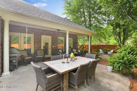 219 E Towne, Brandon, MS 39042 photo 27