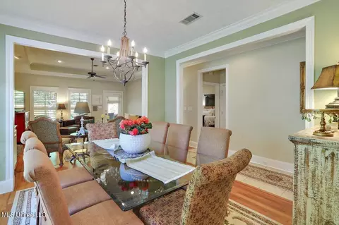 219 E Towne, Brandon, MS 39042 photo 15