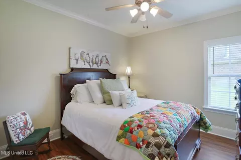 219 E Towne, Brandon, MS 39042 photo 23