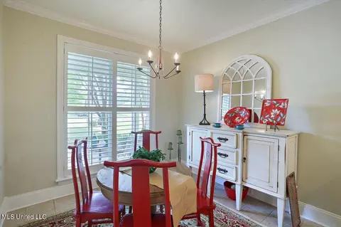 219 E Towne, Brandon, MS 39042 photo 13