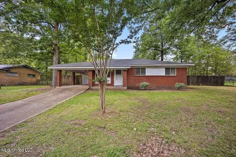 2353 Harahan Rd, Pearl, MS 39208