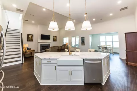 13828 High Fields Way, Olive Branch, MS 38654 photo 9