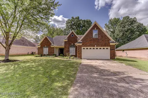 8853 Bell Forrest Dr, Olive Branch, MS 38654