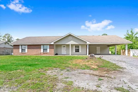 21075 Lawrence Ladner Rd, Kiln, MS 39556
