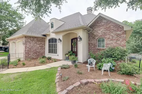 765 Mclane Ln, Biloxi, MS 39532