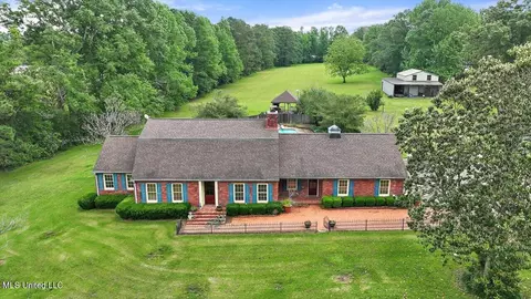 162 Parks Rd, Jackson, MS 39212
