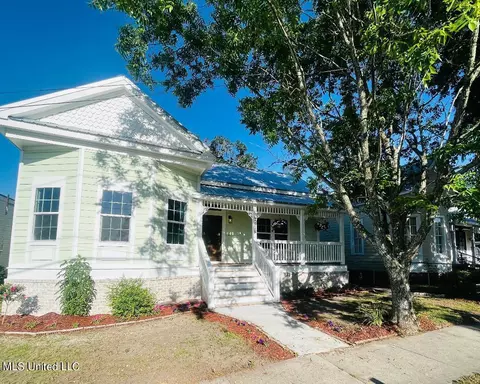 2018 24th Ave, Gulfport, MS 39501