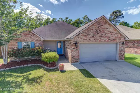 15193 Clemson Ave, Gulfport, MS 39503