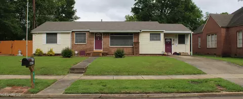 415 S Union St, Canton, MS 39046