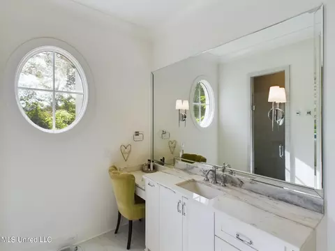 Bath - 211 Chestnut Spring Road Rd # B, Flora, MS 39071 photo 3 of 5
