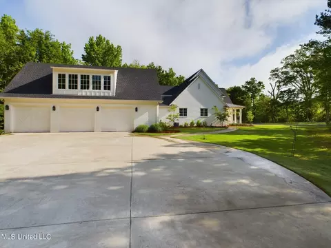Exterior - 211 Chestnut Spring Road Rd # B, Flora, MS 39071 photo 10 of 10