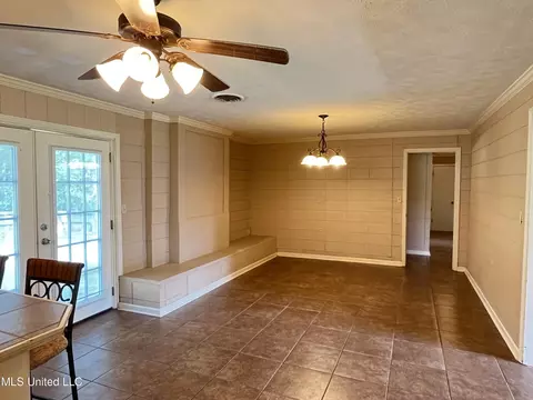 152 Old Place Rd, Florence, MS 39073 photo 4