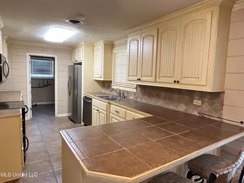 152 Old Place Rd, Florence, MS 39073 photo 5
