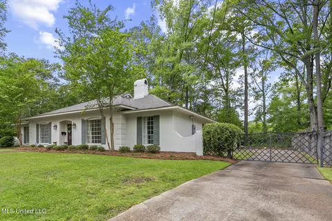 5425 Kaywood Dr, Jackson, MS 39211 photo 2