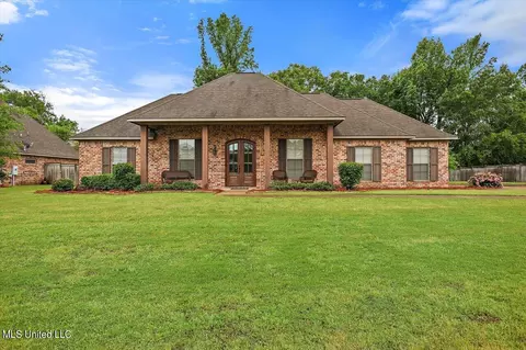 153 Fieldstone Ln, Madison, MS 39110