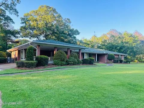 1206 E Highway 16, Carthage, MS 39051