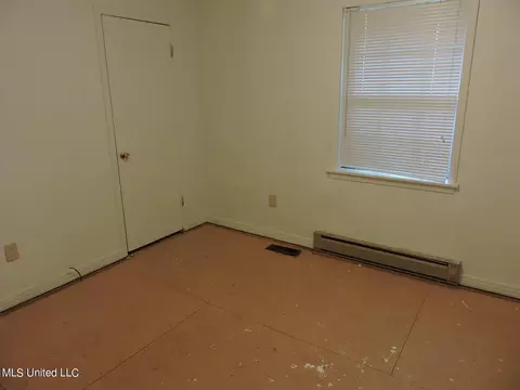 Bedroom - 1614 Hwy 5, Hickory Flat, MS 38633 photo 1 of 4