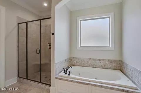 Bath - 108 St Charles Dr, Madison, MS 39110 photo 2 of 6