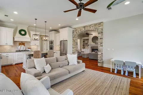 Living - 108 St Charles Dr, Madison, MS 39110 photo 4 of 4