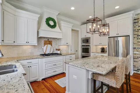 Kitchen - 108 St Charles Dr, Madison, MS 39110 photo 3 of 3