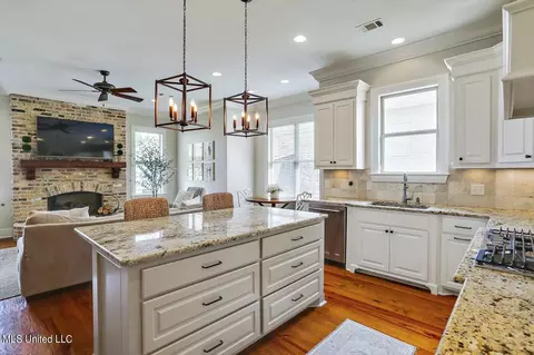 Kitchen - 108 St Charles Dr, Madison, MS 39110 photo 2 of 3