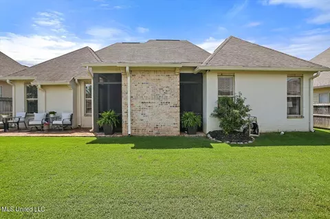 Exterior - 108 St Charles Dr, Madison, MS 39110 photo 8 of 10
