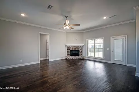 168 Chartleigh Cir, Canton, MS 39046 photo 8