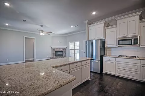168 Chartleigh Cir, Canton, MS 39046 photo 14
